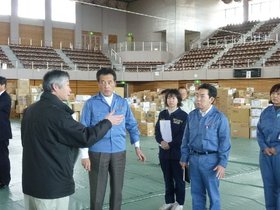 民主党岡田幹事長山形県支援状況視察同行５